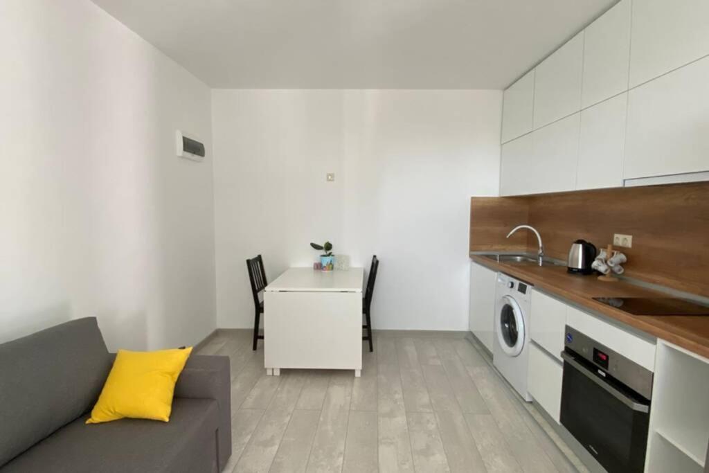 Lola Seaview Guest House. Уютный Домик В Варне Varna Exterior photo